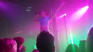 Download Lagu UPSAHL - Into My Body (Live) (G2, Glasgow, 08/11/2024) MP3