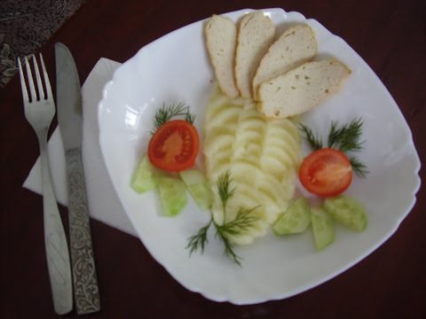 Видео рецепт Кабачковое суфле с индейкой под грибным соусом