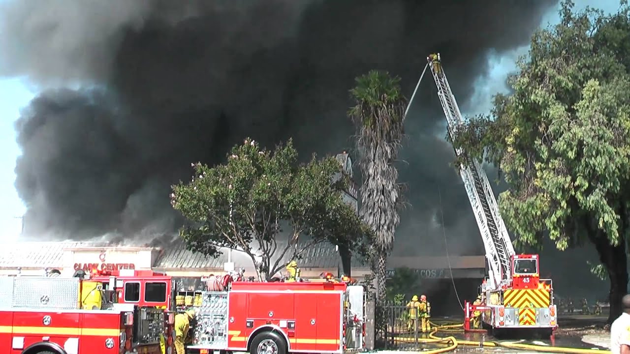 Bellflower Commercial Fire, Los Angeles County Fire Department, October 2010 YouTube