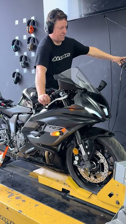 2025 Yamaha R7 with a full Yosh on it! #explore #goodvibes #bikelife #moto