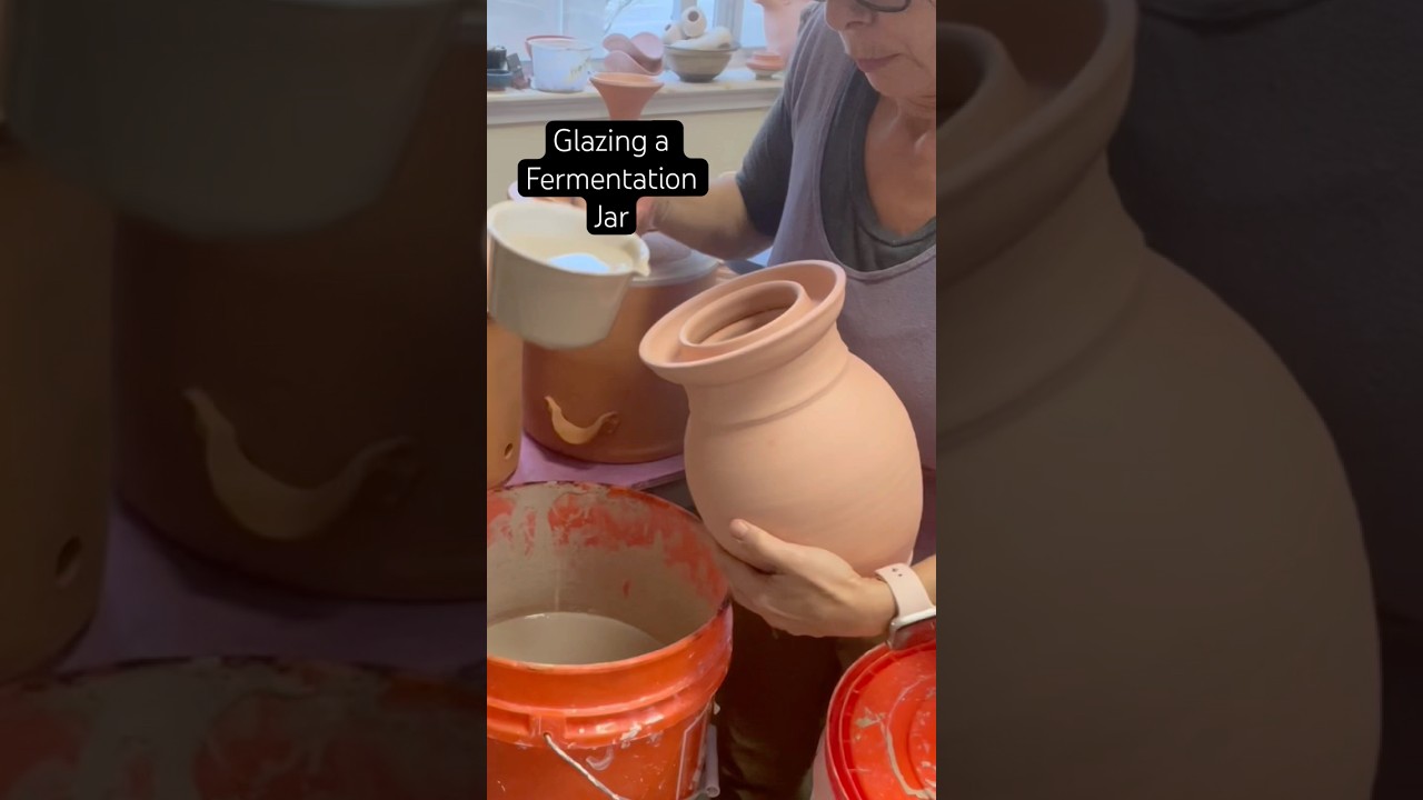 Глазурование бродильной емкости &mdash; готовое изделие в конце #брожение #глазурование #глазурованиеке...
