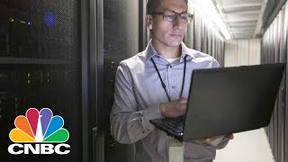 'Hack Reactor' Boot Camp For Coders Takes On Traditional College | Squawk Box | CNBC