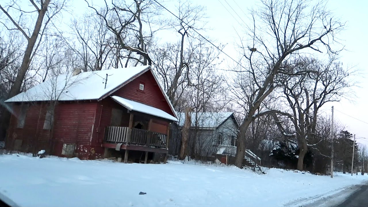 SAD, EMPTY, COLD, WITH WATER ISSUES / FLINT MICHIGAN