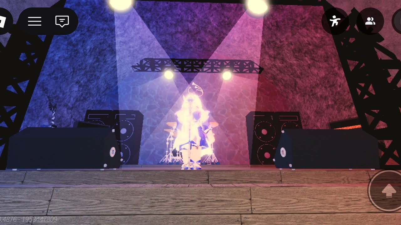 How to complete the Mysterious Songstress quest in Fisch 