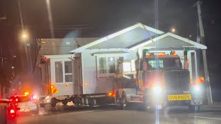 Housing moving on truck during night time | Had to park on footpath | Christchurch New Zealand 🇳🇿