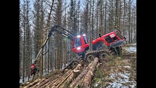 🌲*931XC goes STEEP* • Komatsu 931XC • Harvester in Action • Loggingmachines • Winter • Slope🌲