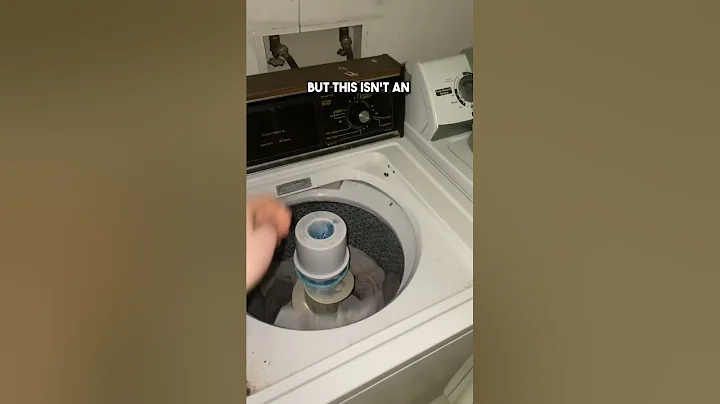 Which is better to shower with? Loofahs, washcloths or Sud Scrub? #showerproducts #bodyscrubber