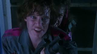Shocking Dark (1989) trailer - imitación italiana de Terminator mezclado con Alien