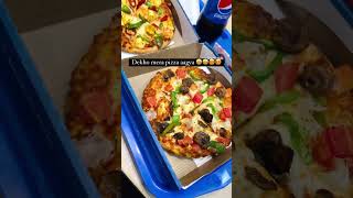 Dekho mera pizza aagya ?? foodie food streetfood pizza pizzalover pizzahut dominos