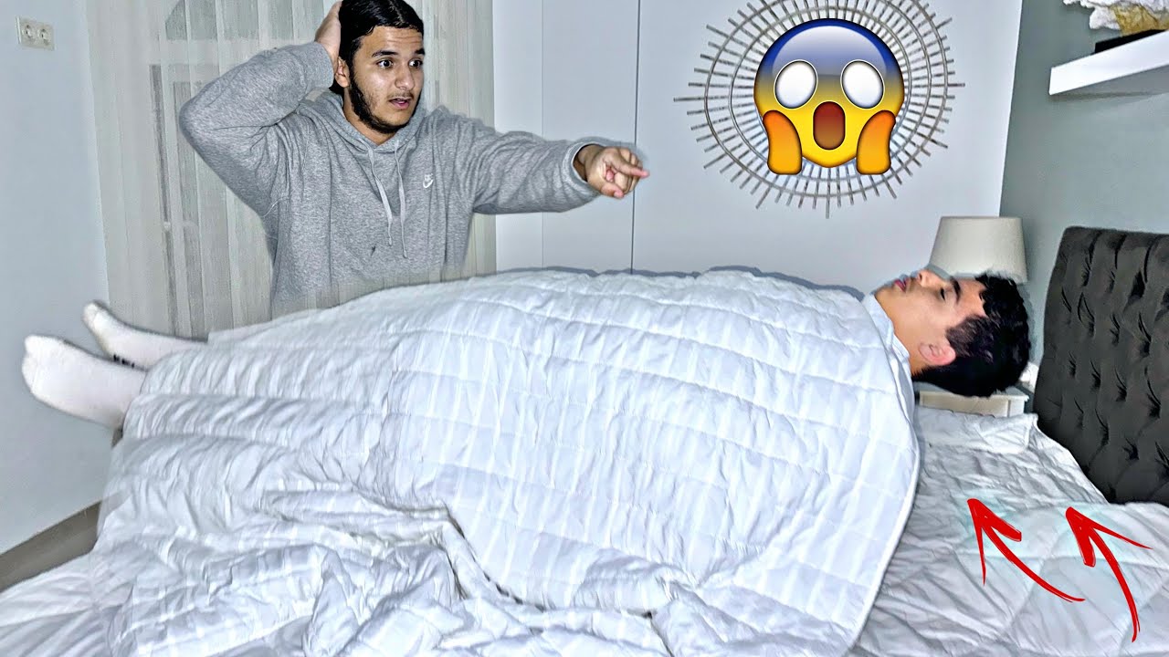 Mon petit frère il est possédé 😱😱￼