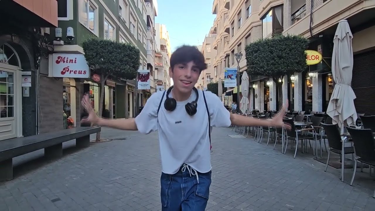 JOSÉ MONTERO, candidato a Rey  del carnaval de Torrevieja, con la comparsa PAYA'S