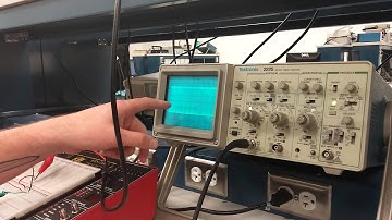 How to use an oscilloscope: Tektronix 2225