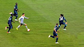 عندما يقرر لاعب واحد مراوغة الكل وتسجيل الهدف | اهداف عظيمة لا تنسى..!!