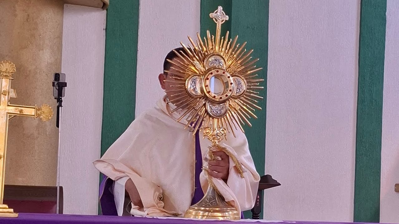 El Predicador está en vivo. Exposición del Santísimo