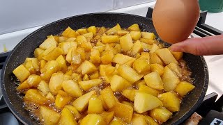 Prendi le mele e fai questa torta che sta facendo impazzire il mondo ! Solo con 1 uovo !!
