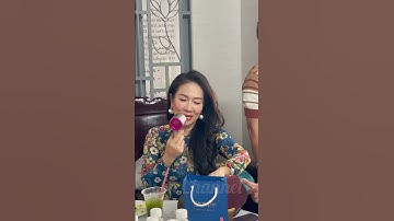 NSƯT Vân Khánh quá trời dễ thương hát tiệc Buffet Chay gây quỹ xây Đài Quan Âm tại Chùa Diệu Quang