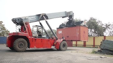 Container Handling by Reach Stacker