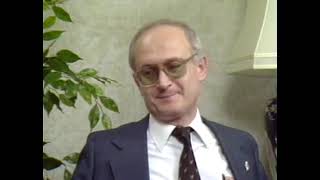 🟠G. Edward Griffin Interviews Yuri Bezmenov, Ex-KGB | Share with your fellow Americans!