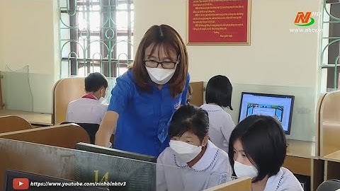 Người giáo viên trẻ tích cực  học tập và làm theo lời Bác