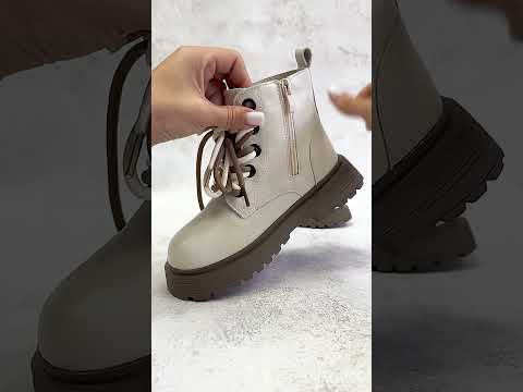 Дитяче демосизонне взуття для дівчаток, черевики, білі хайтопи утеплені на липучці. РОЗМІР: 31-37, видео 1