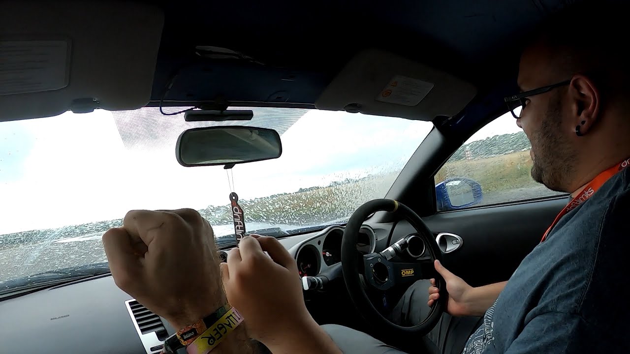 My first time driving/drifting a RWD car | Nissan 350z