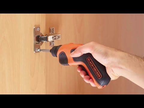 Компактная аккумуляторная отвертка для бытового использования домашним мастерам BLACK+DECKER CS3651L