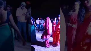 lal Sadi??? Valicha dance ???ekda bagach lagnatil varat ???????like ? subscribe kara