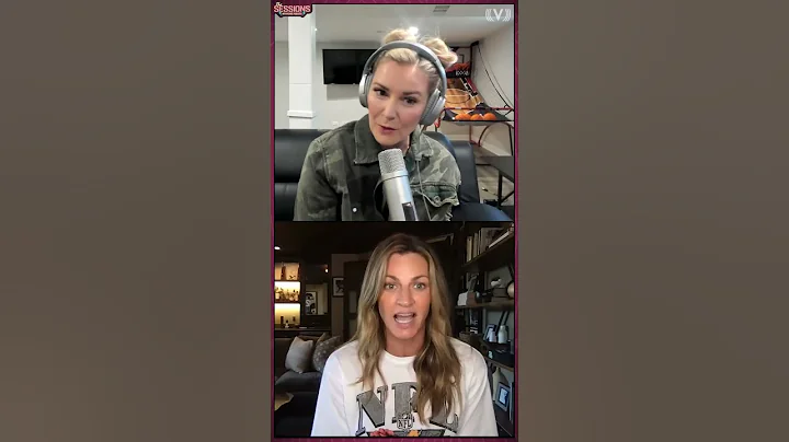 Erin Andrews tells Renee Tom Brady smells GREAT #S...