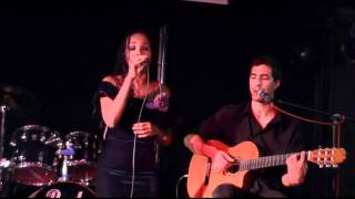 Elisete accompanied by Ben Raivitz - 'Voce abusou' (Guitar version)