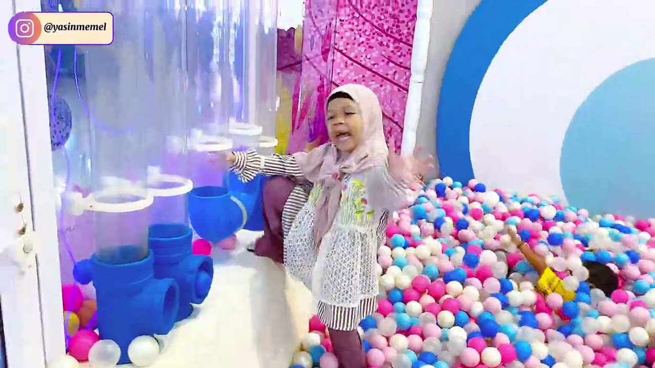 NOURA SYAHRA MAIN DI PLAYTOPIA BERSAMA TEMAN ☺️