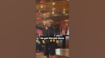 White Guy Sings Keith Sweat On A Cruise 😄 🔥