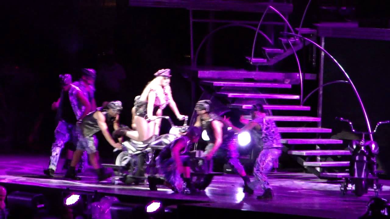 Femme Fatale Tour - Rio de Janeiro - Baby One More Time + S&M