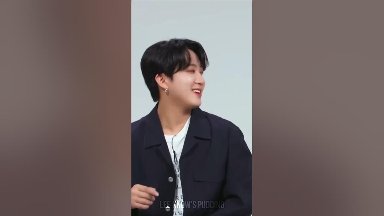 Changbin and Han scare their father for 12 seconds. #skz #straykids # ...