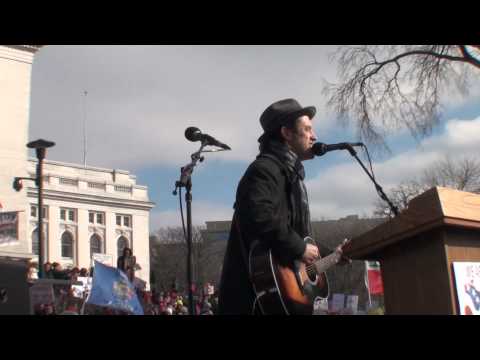 [Madison Protests 2011] Chris Shiflett performs on...