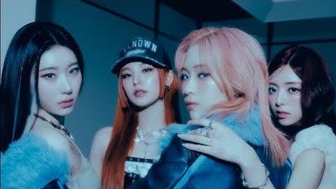 ITZY "Escalator" M/V @ITZY