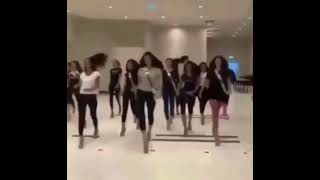 Stan Twitter Models Walking To Nicki Minaj