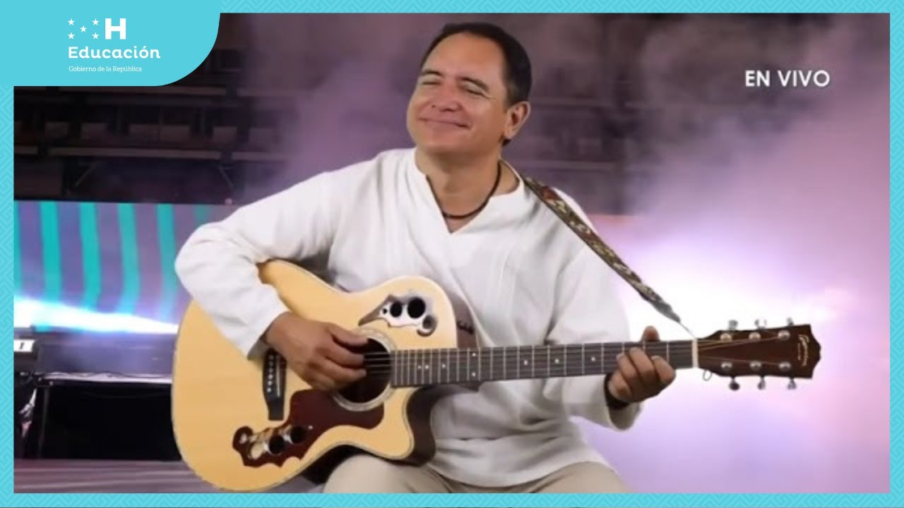 Homenaje a Guillermo Anderson en el Coro 10 Mil