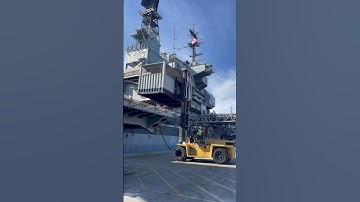 High Reach Forklift Moves Container Onto USS Midway Naval Ship! #youtubeshorts #shorts #forklift