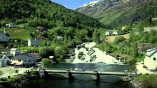 Video thumbnail of "Norges nasjonalsang: Ja, vi elsker dette landet"