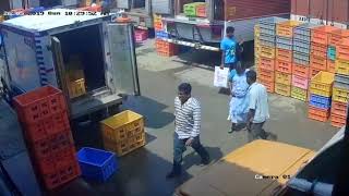 Chain Ing In Public Thief Got Caught In The End