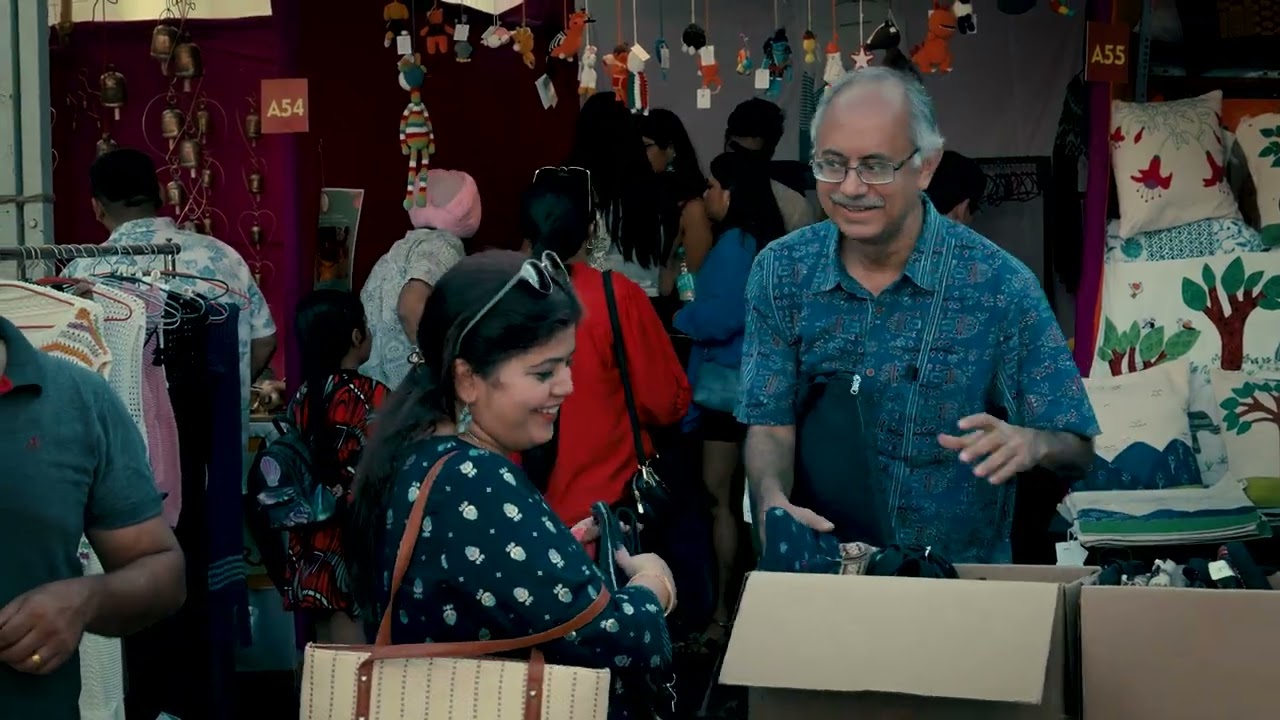 Bangalore Dastkar Bazaar | Exploring Bangalore's vintage market scene