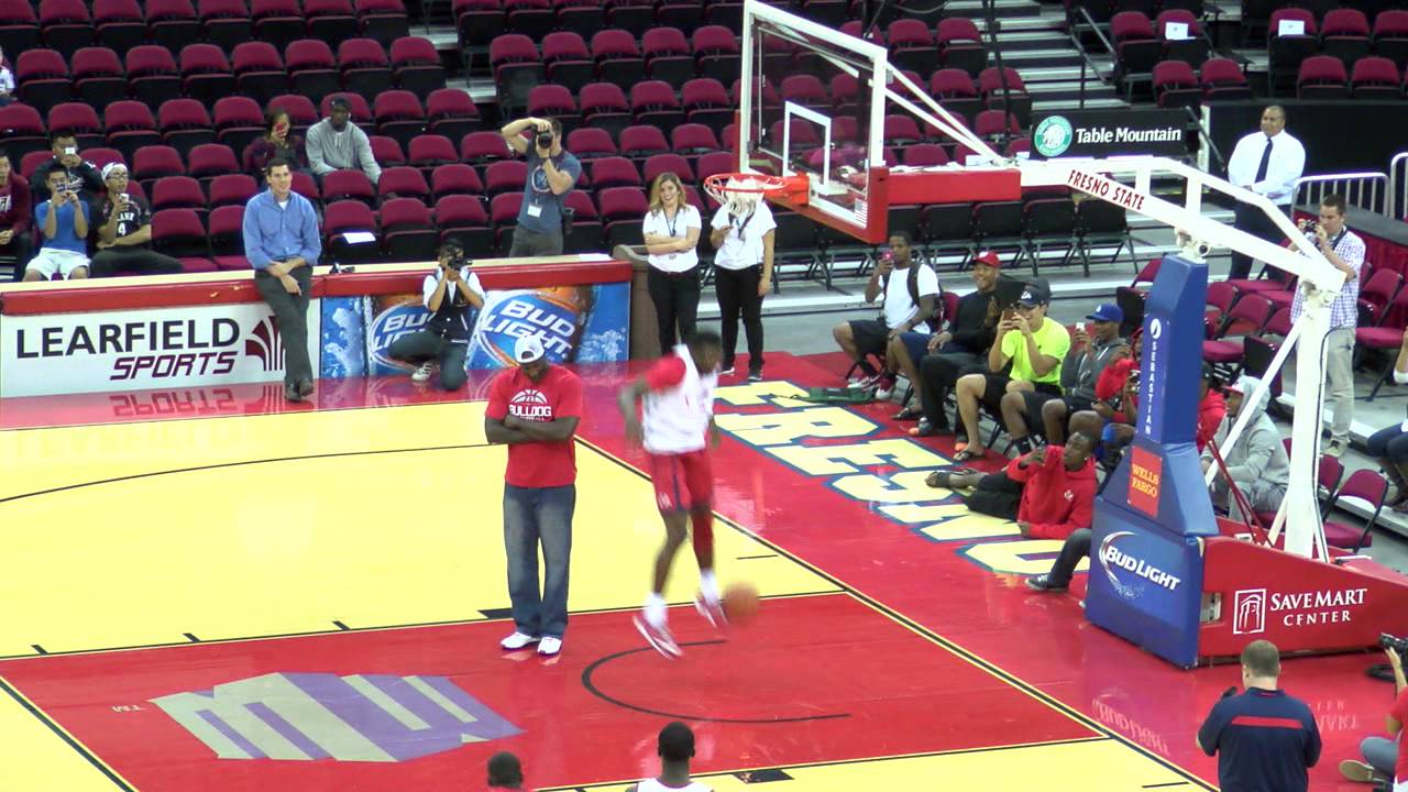 Karachi Edo Dunks over Shannon Swillis YouTube