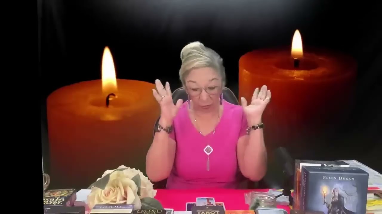 CAPRICORNIO! CONFIRMADO!  EN CUALQUIER MOMENTO APARECERÁ FRENTE A TI!