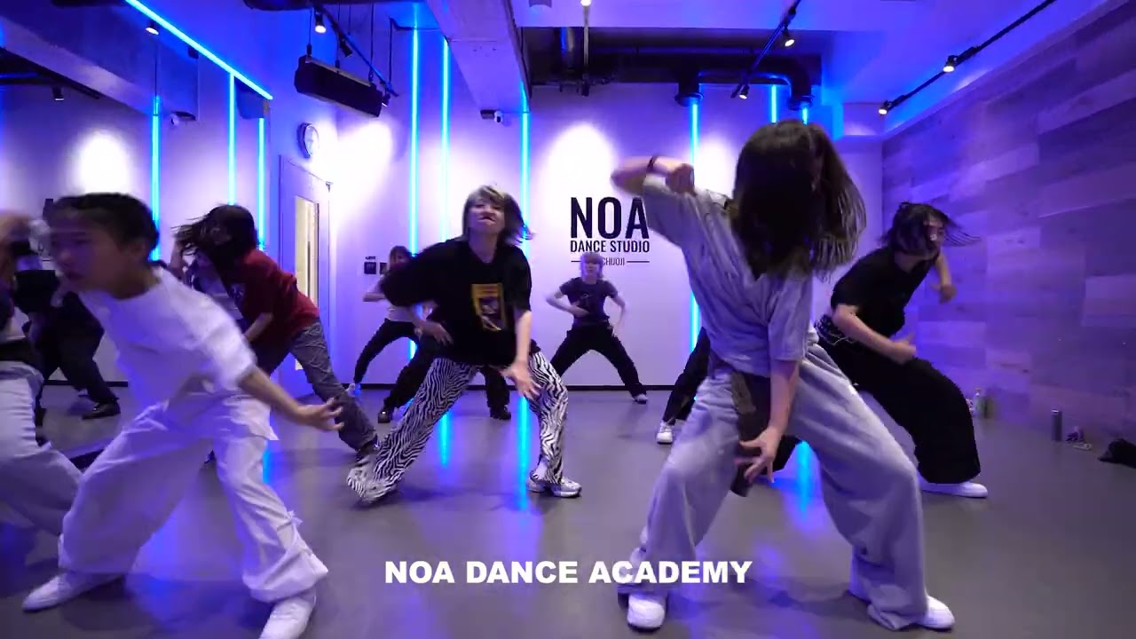 お蜜先生 - ジャズファンクダンス（JAZZ FUNK）スクール