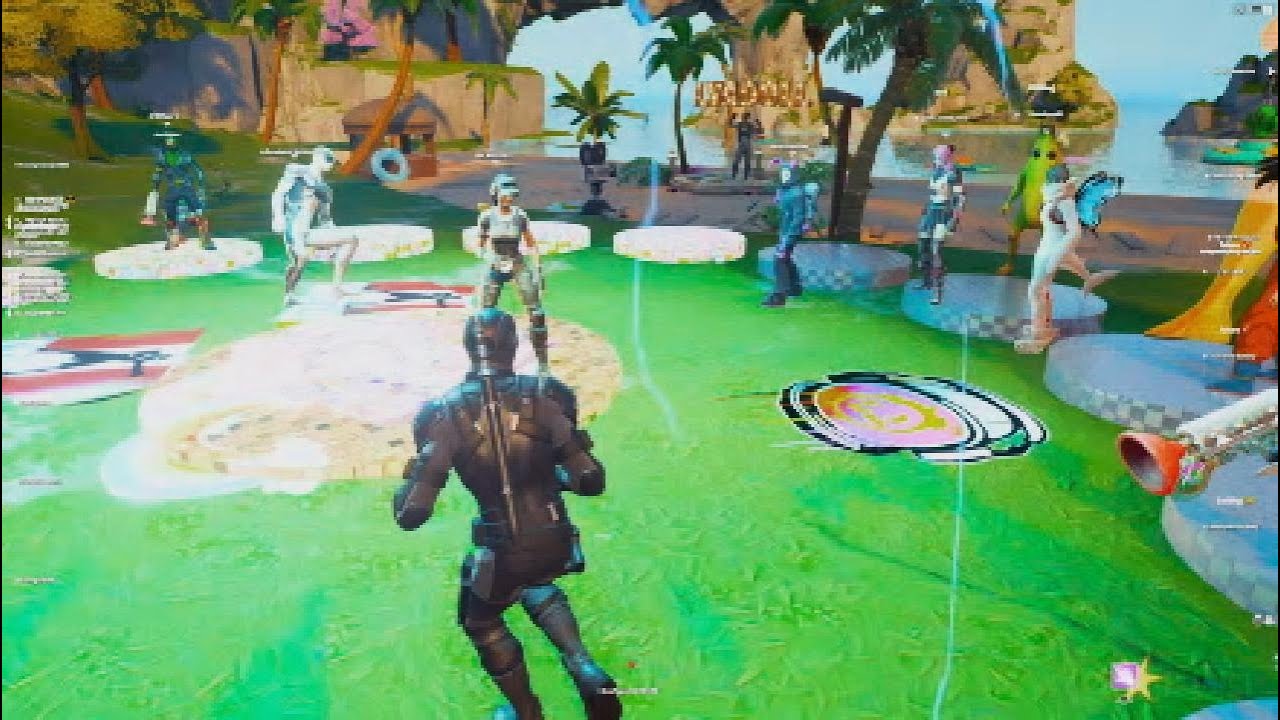 One In The Middle Emote Battle In Lyadoll's Party Royale