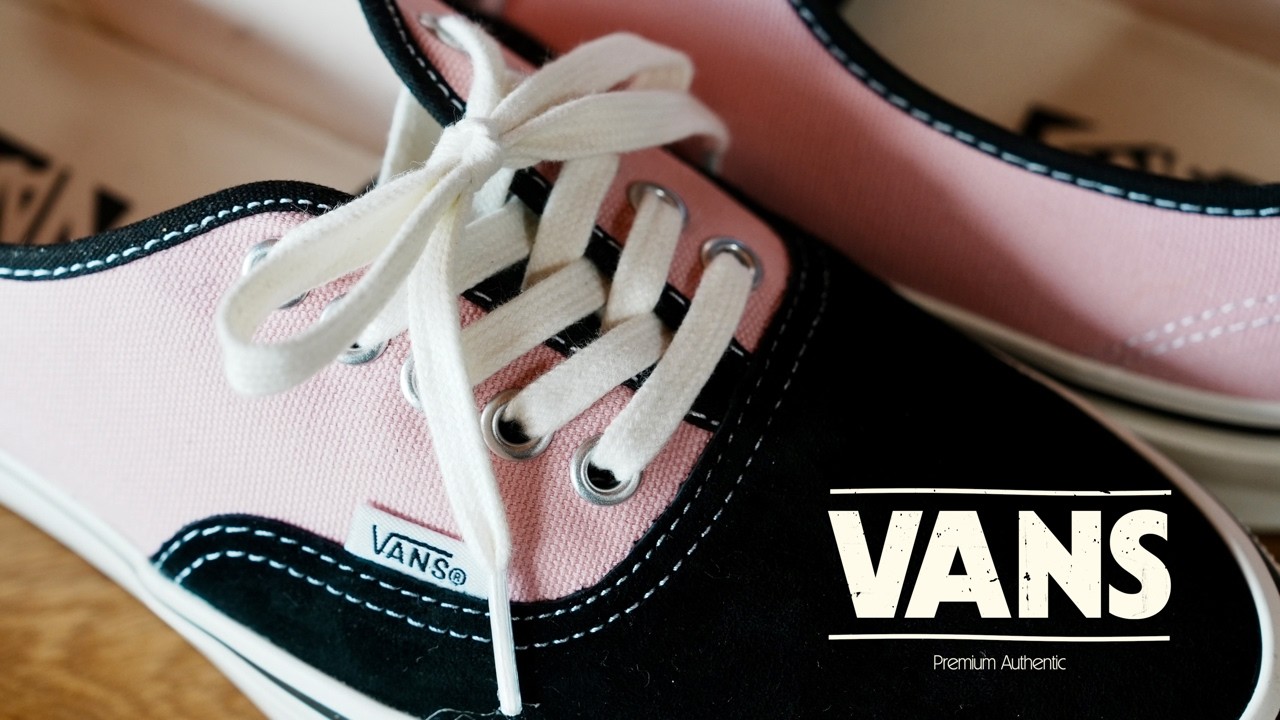 I just bought the new VANS PREMIUM Authentic Black Suede x Pink
