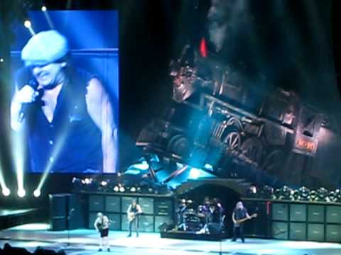 AC/DC live