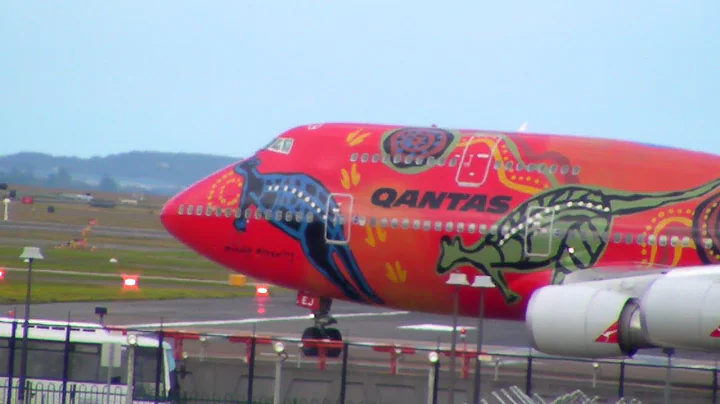 Qantas Wunala Dreaming 747 TAKEOFF Sydney Airport