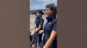 In-flight Services |  Cabin Crew | IndiGo 6E