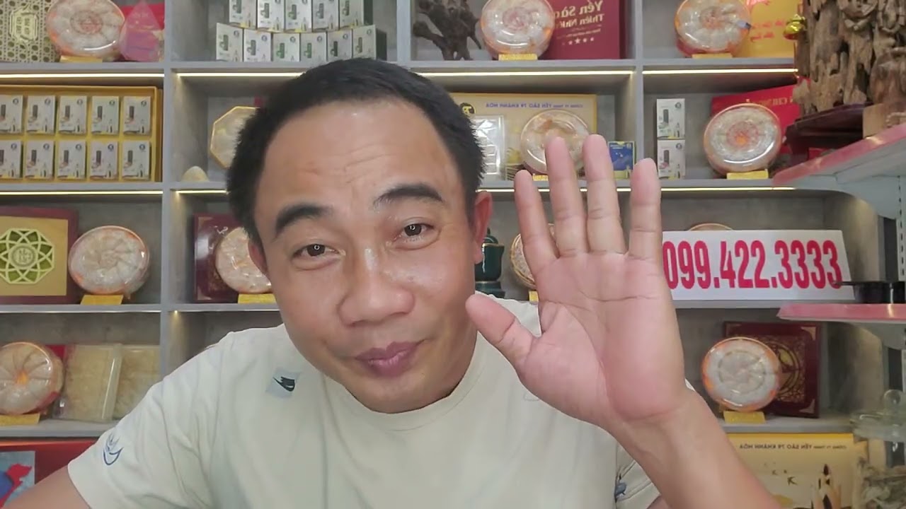 Почему Лам Во раскаялся перед мастером Минь Туэ? Запрещено ли его дяде покидать страну?